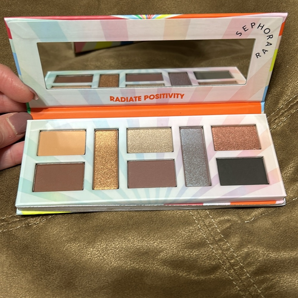 Sephora eyeshadow palette NIB - Picture 2 of 7